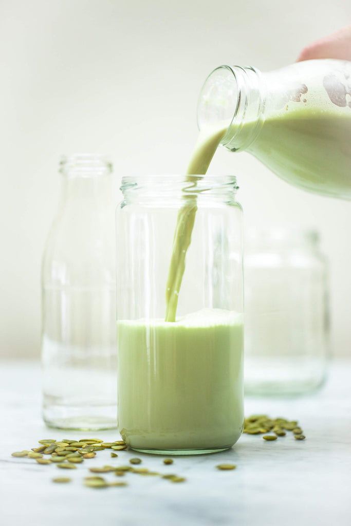 The Ultimate Guide to Dairy-Free Milks