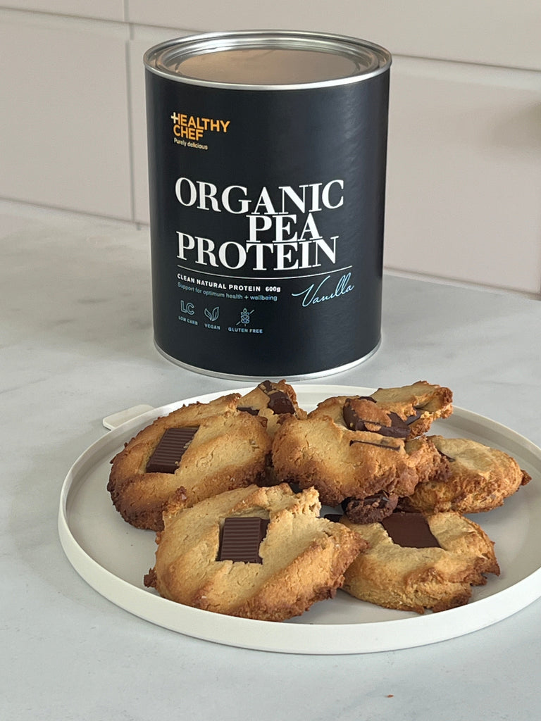 GLUTEN-FREE PROTEIN CHOC CHUNK COOKIES