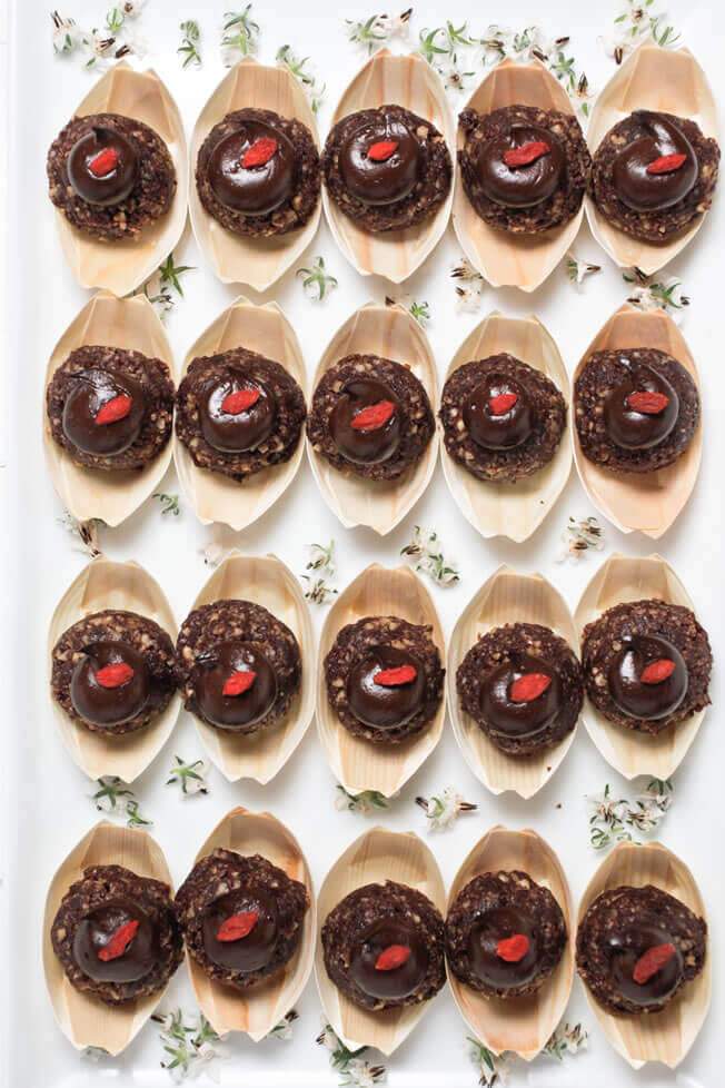 Raw Chocolate Cupcakes