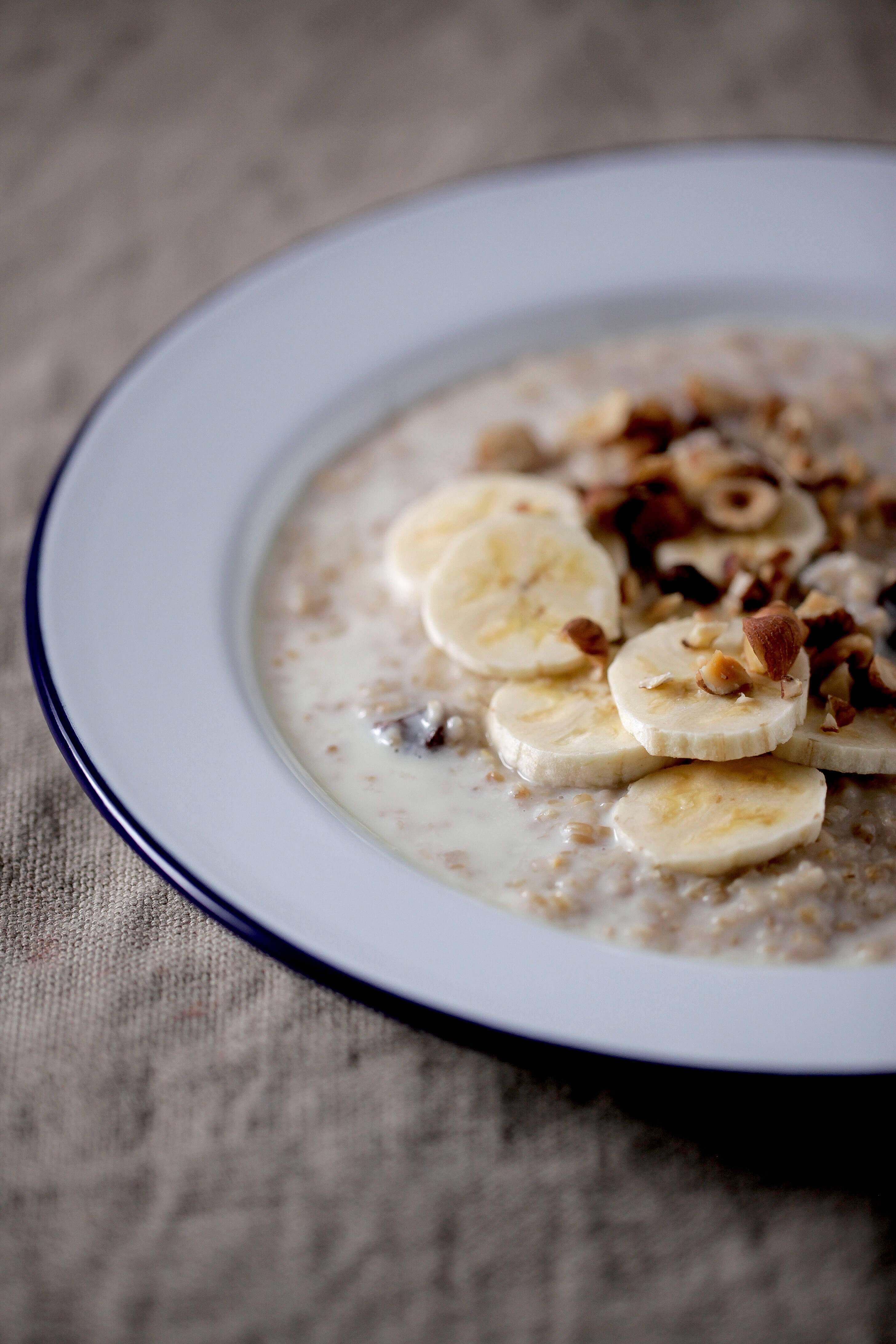 Almond + Chai Oat Porridge