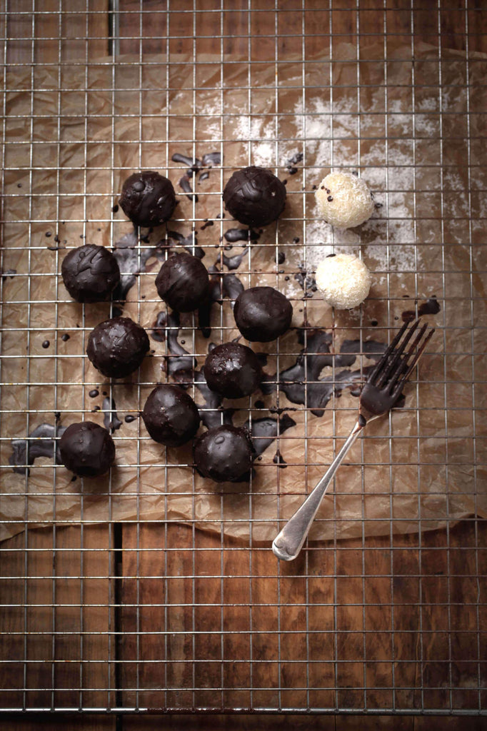 Sugar-Free Protein Balls With Vanilla + Coconut